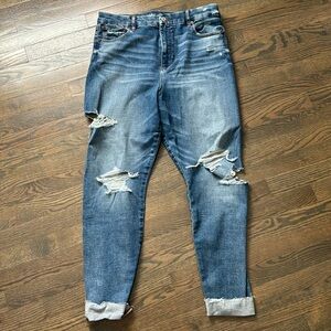 American Eagle super stretch ripped jeans size 14